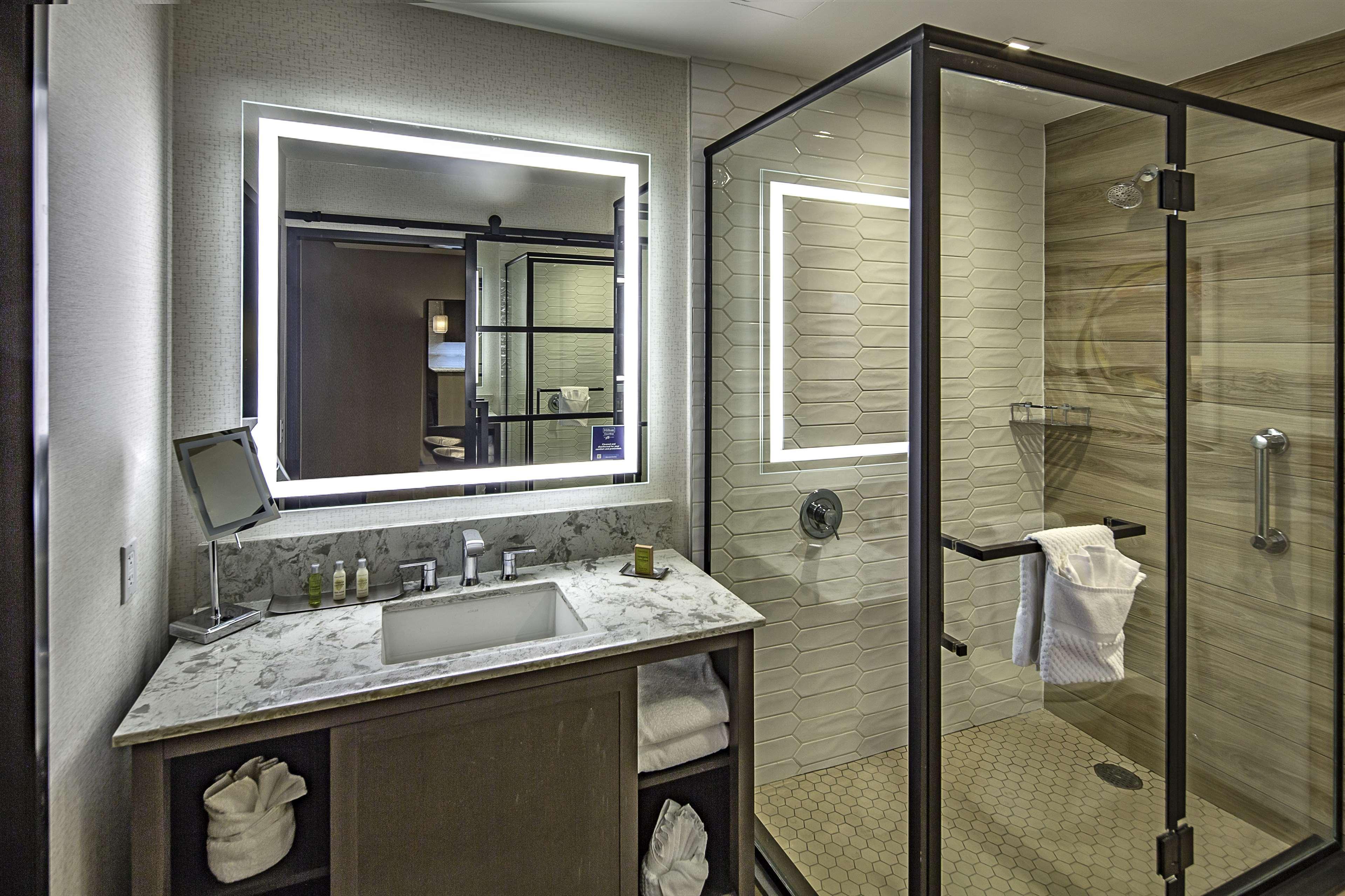 Hotel Doubletree By Hilton Modesto Exterior foto
