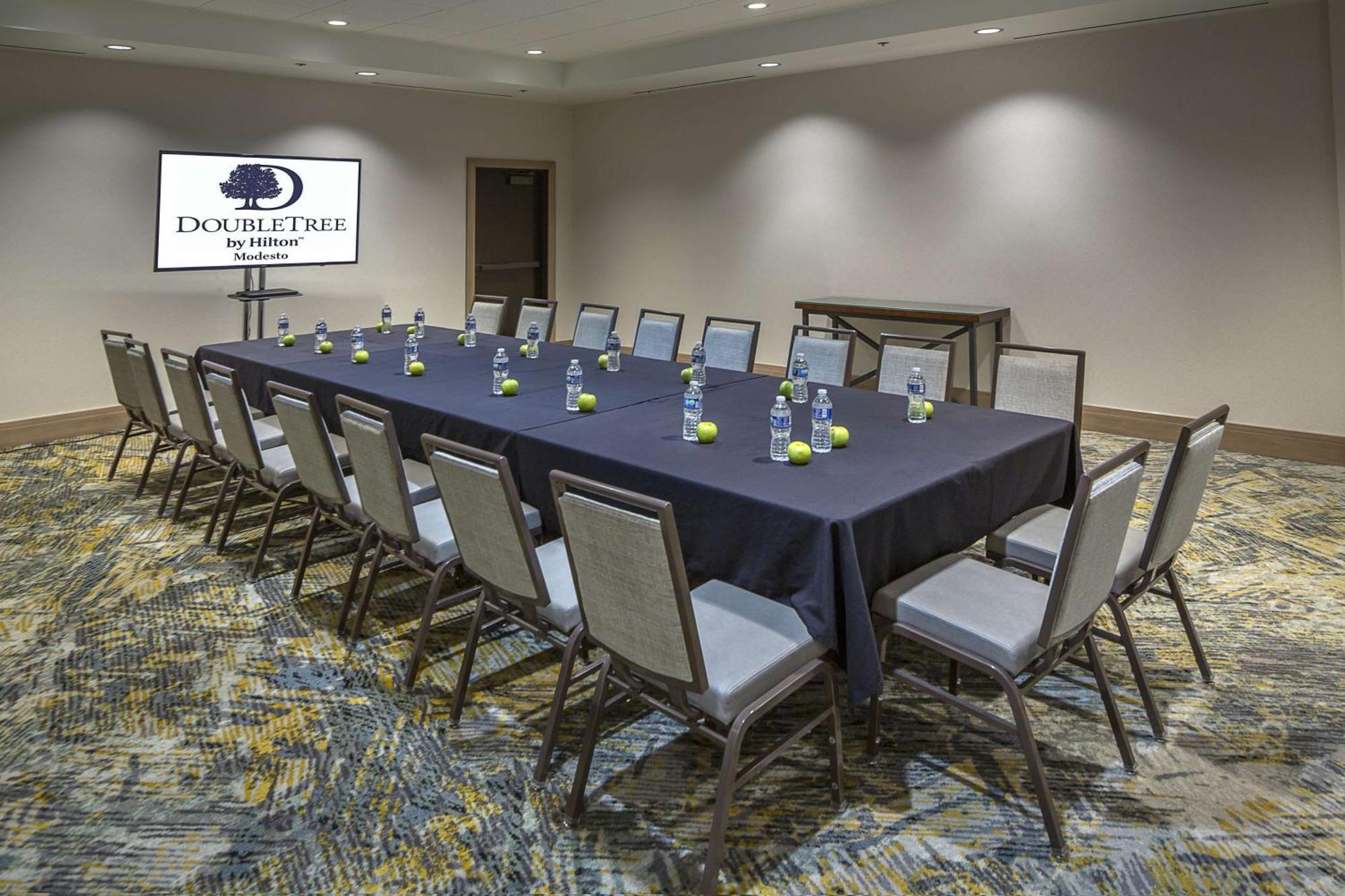 Hotel Doubletree By Hilton Modesto Exterior foto