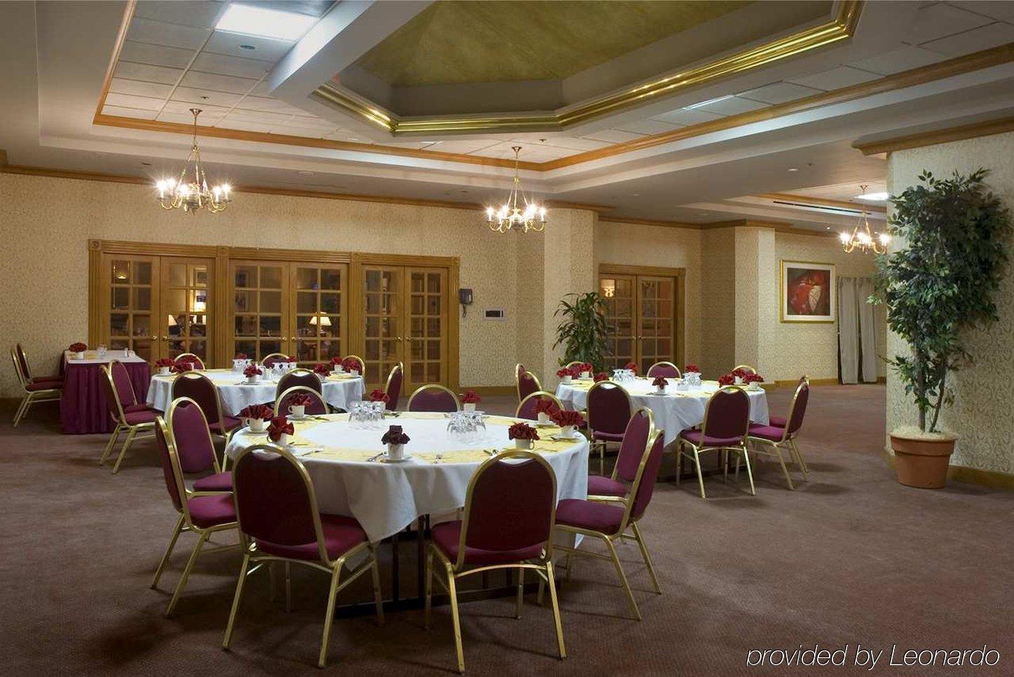 Hotel Doubletree By Hilton Modesto Restaurant foto